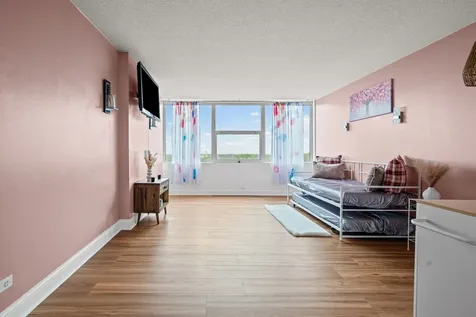 7234 West North Avenue Elmwood Park IL 60707