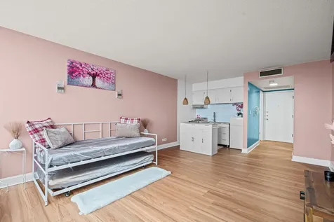 7234 West North Avenue Elmwood Park IL 60707