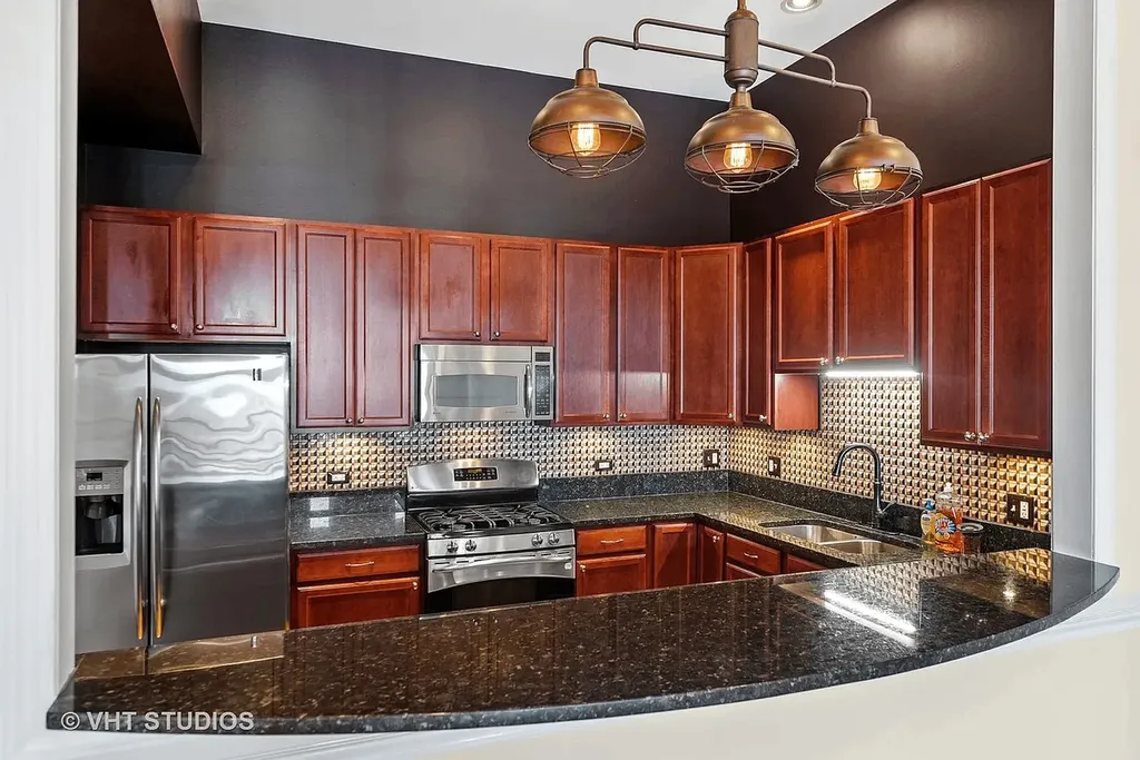 123 South Western Avenue Chicago IL 60612