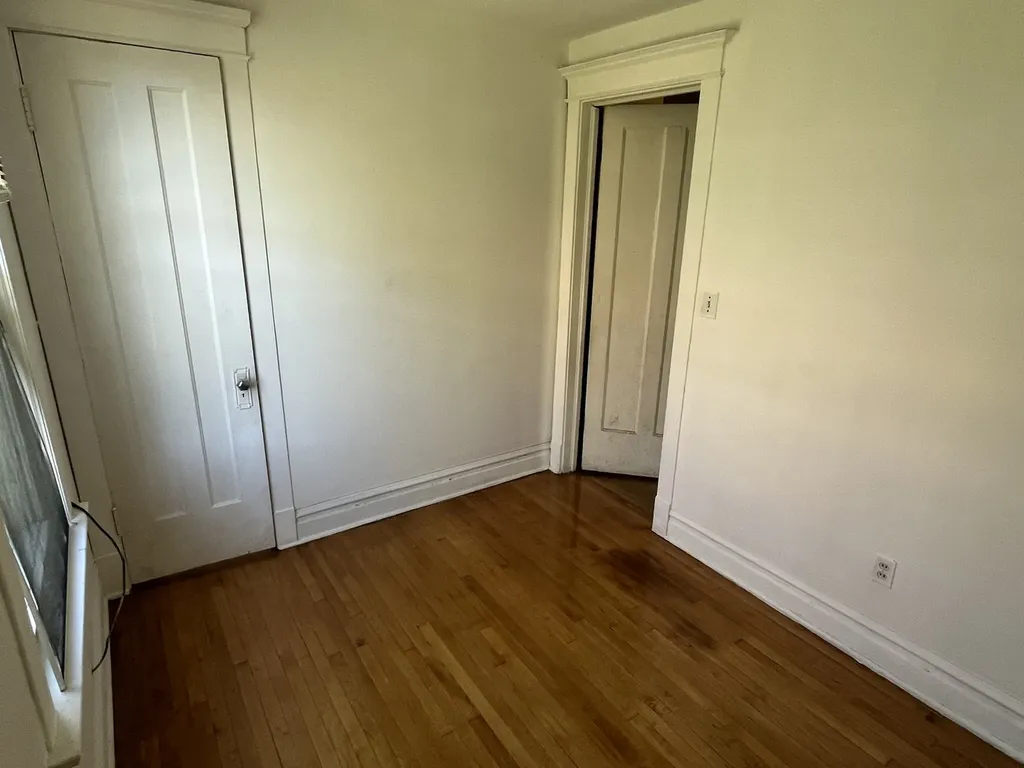 5233 South Hermitage Avenue Chicago IL 60609