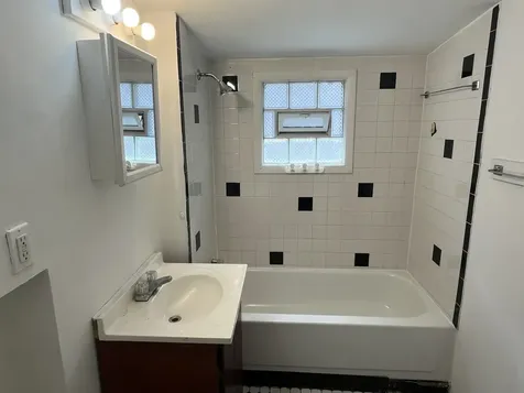 5233 South Hermitage Avenue Chicago IL 60609