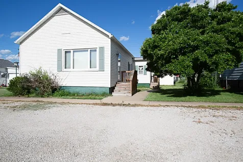 122 South Cedar Street Toluca IL 61369