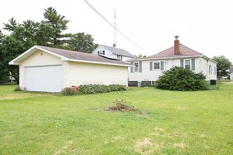 122 South Cedar Street Toluca IL 61369
