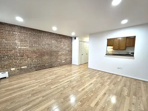 2250 North Lincoln Avenue Chicago IL 60614