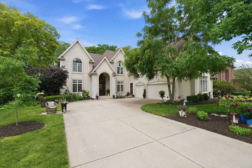 1108 Chadwick Court Aurora IL 60502