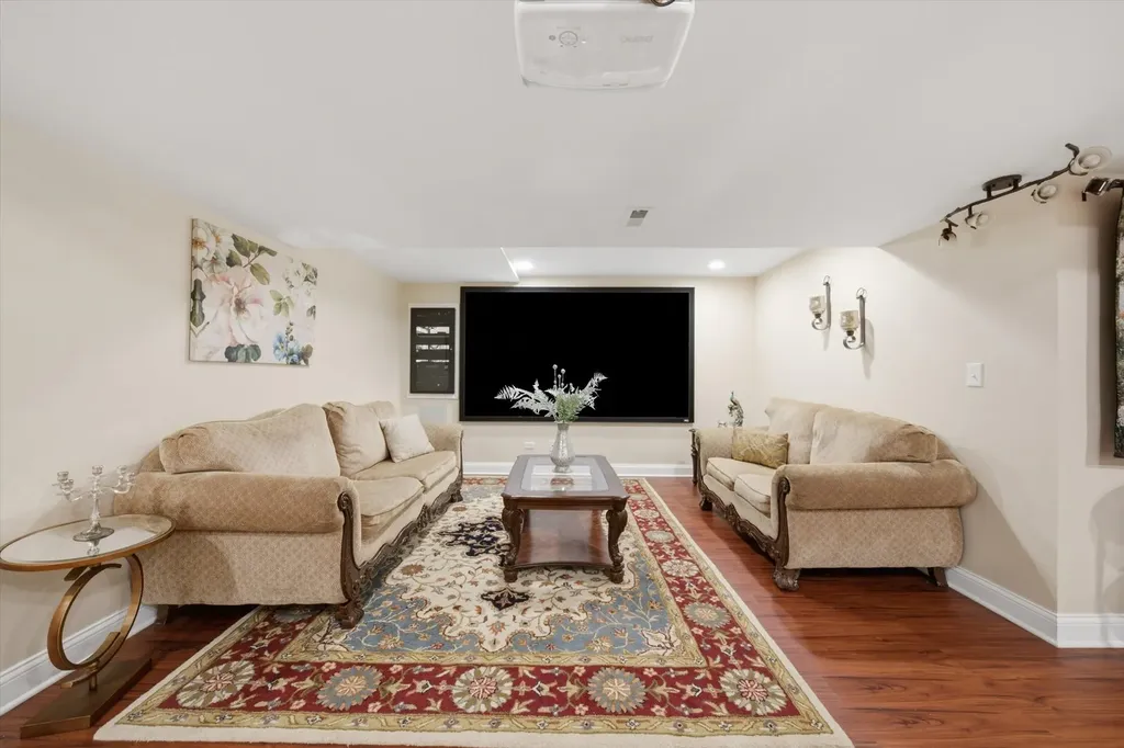 1108 Chadwick Court Aurora IL 60502
