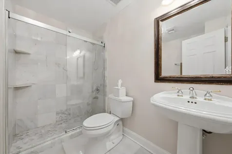 1108 Chadwick Court Aurora IL 60502