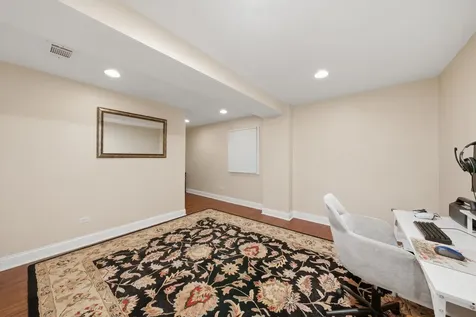 1108 Chadwick Court Aurora IL 60502