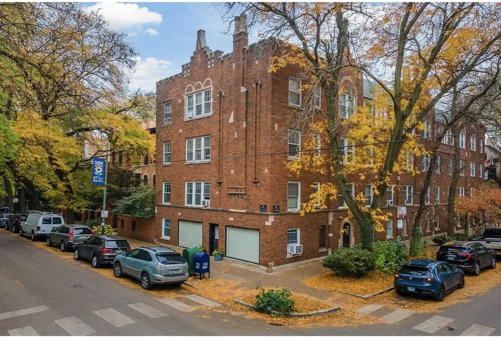 2151 North Fremont Street Chicago IL 60614