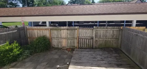 4715 11TH Street East Moline IL 61244