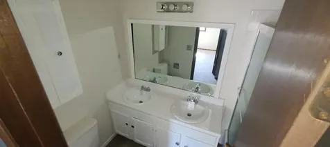 4715 11TH Street East Moline IL 61244