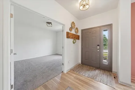 21228 Coventry Circle Shorewood IL 60404