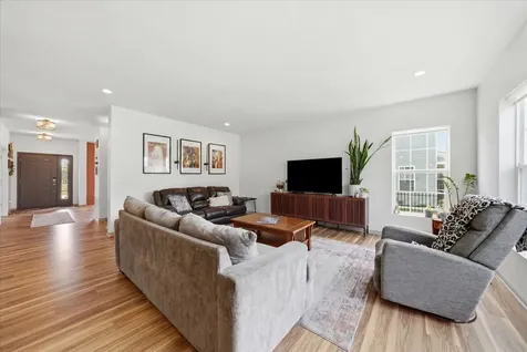 21228 Coventry Circle Shorewood IL 60404