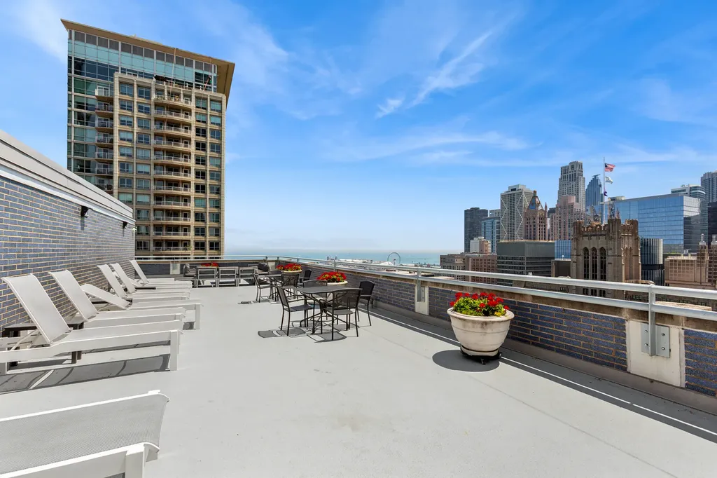 222 East Pearson Street Chicago IL 60611