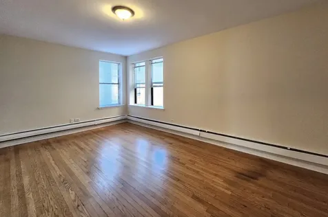 3217 West Diversey Avenue Chicago IL 60647