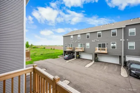 1107 Briar Glen Court Hampshire IL 60140