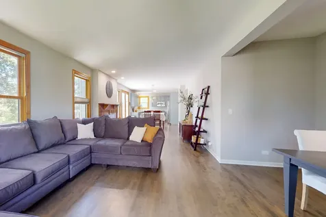 845 Red Barn Lane Elgin IL 60124