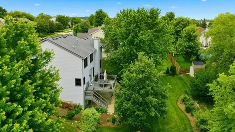 845 Red Barn Lane Elgin IL 60124