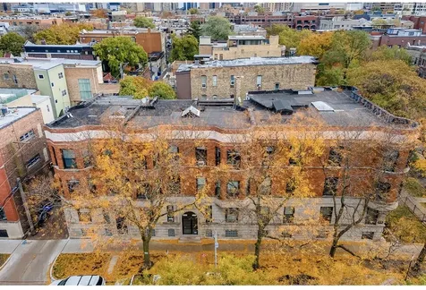 854 West George Street Chicago IL 60657