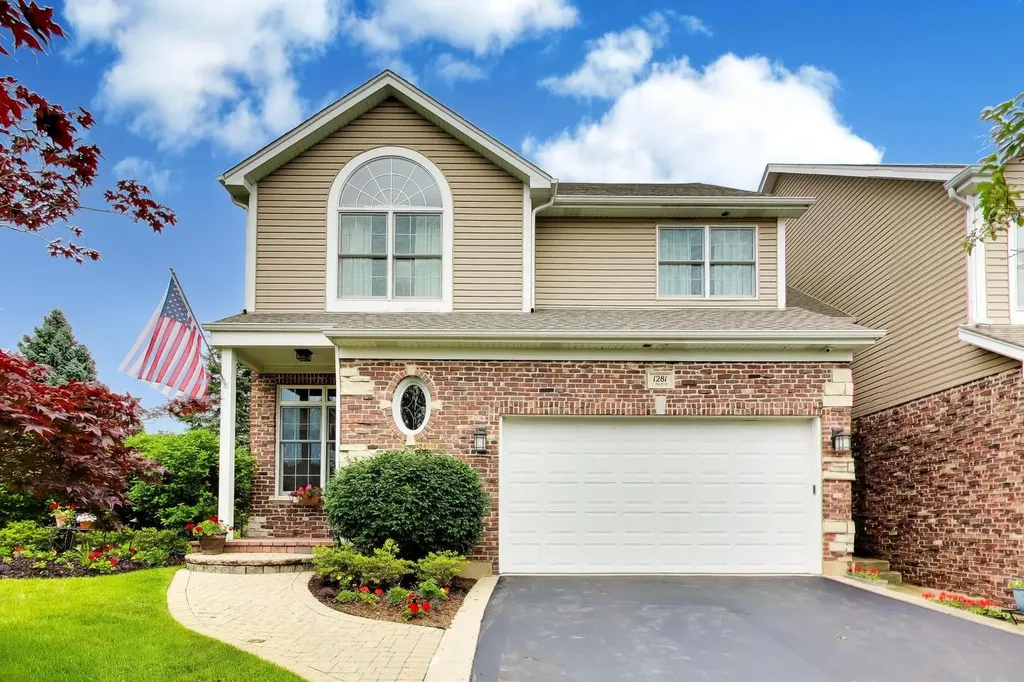 1281 South Falcon Drive Palatine IL 60067