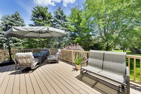 1281 South Falcon Drive Palatine IL 60067