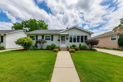 8737 South 51st Avenue Oak Lawn IL 60453
