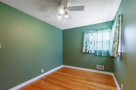 8737 South 51st Avenue Oak Lawn IL 60453