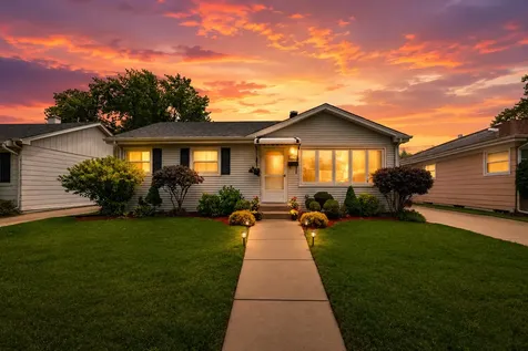 8737 South 51st Avenue Oak Lawn IL 60453