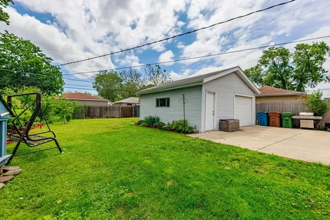 8737 South 51st Avenue Oak Lawn IL 60453