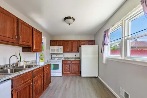 8737 South 51st Avenue Oak Lawn IL 60453