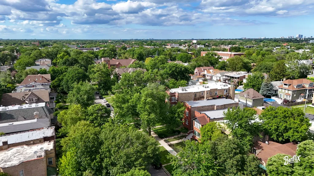 3727 North Keeler Avenue Chicago IL 60641