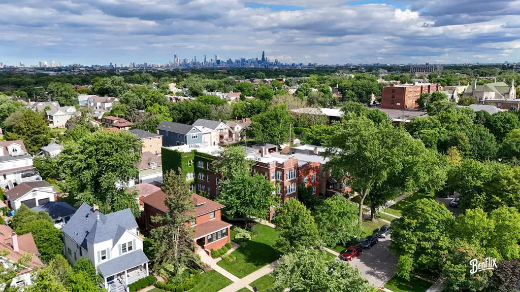 3727 North Keeler Avenue Chicago IL 60641