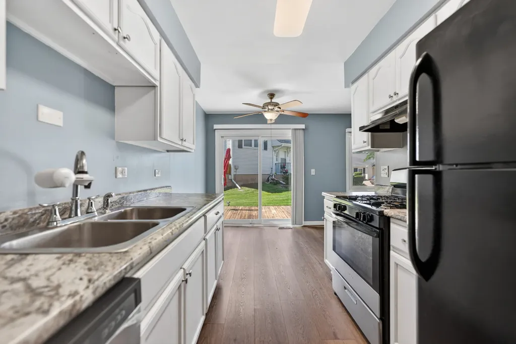 1914 North Alpine Drive Glendale Heights IL 60139