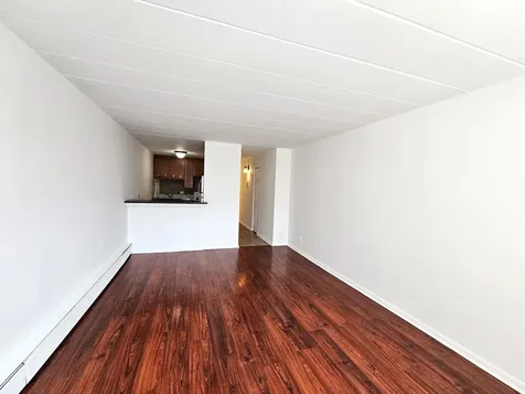 5906 North Sheridan Road Chicago IL 60660