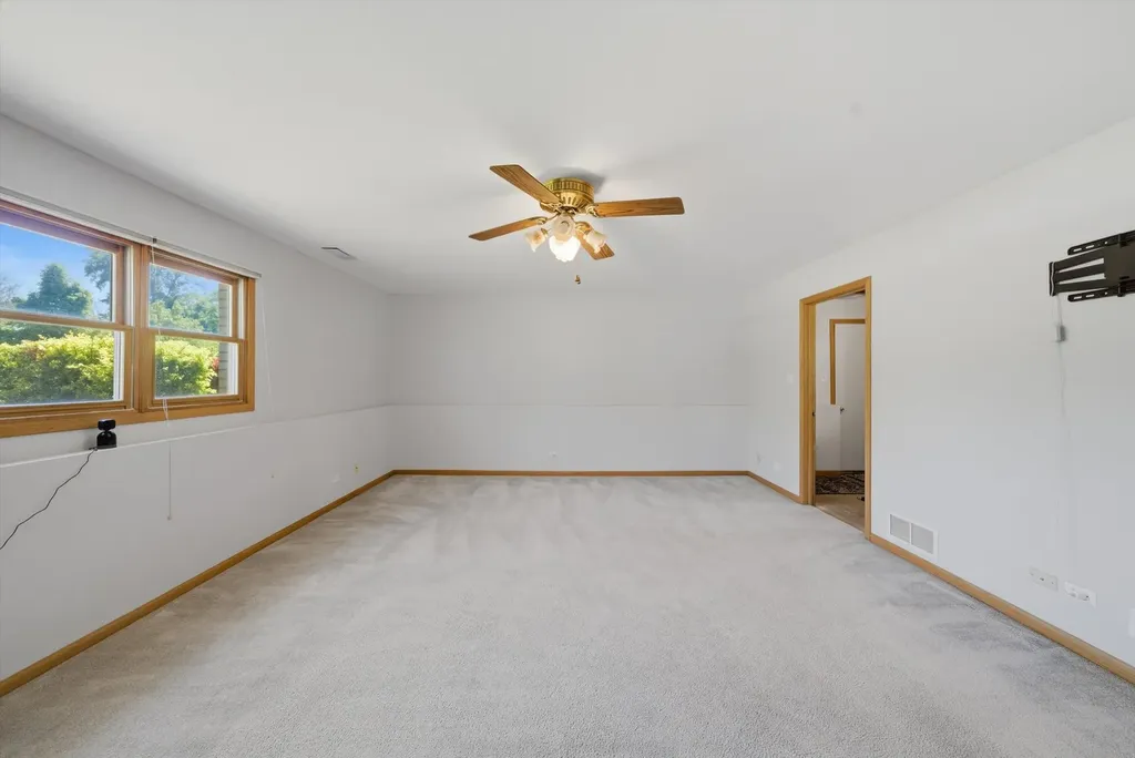 752 Rosanne Street Lockport IL 60441