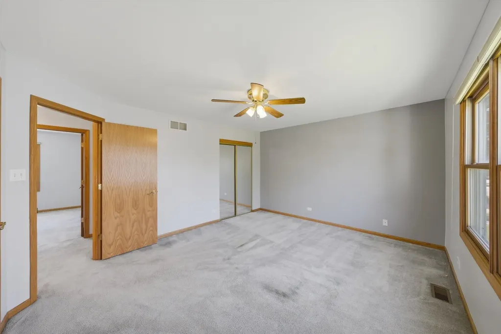 752 Rosanne Street Lockport IL 60441