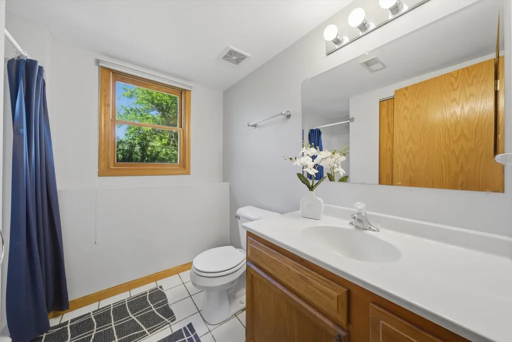 752 Rosanne Street Lockport IL 60441