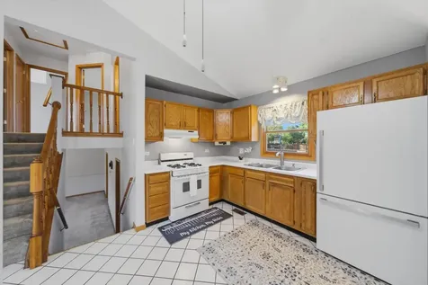 752 Rosanne Street Lockport IL 60441
