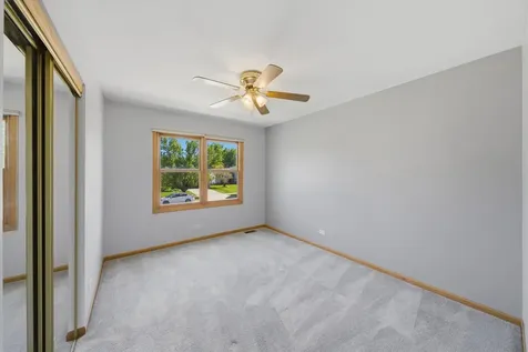 752 Rosanne Street Lockport IL 60441