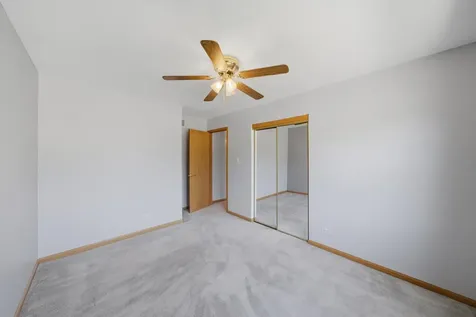 752 Rosanne Street Lockport IL 60441
