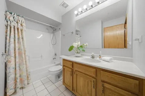 752 Rosanne Street Lockport IL 60441