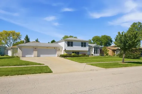 752 Rosanne Street Lockport IL 60441