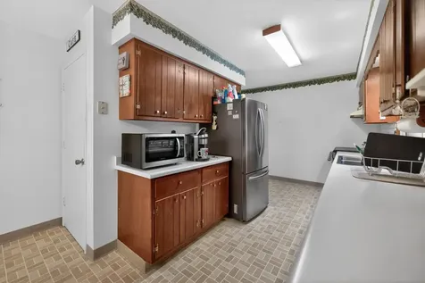 633 Emmert Drive Sycamore IL 60178