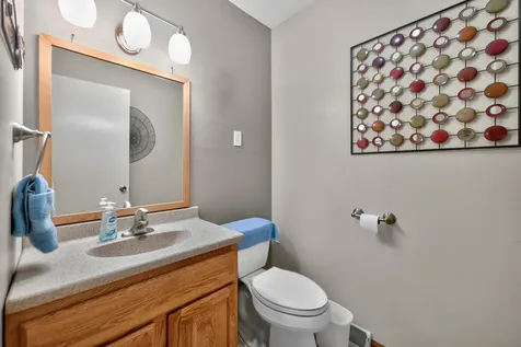 633 Emmert Drive Sycamore IL 60178