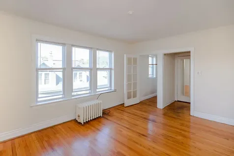 4202 North Kimball Avenue Chicago IL 60618