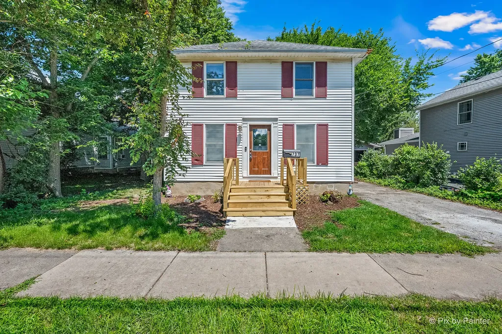 737 Blaine Street Batavia IL 60510