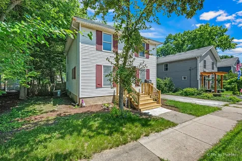 737 Blaine Street Batavia IL 60510