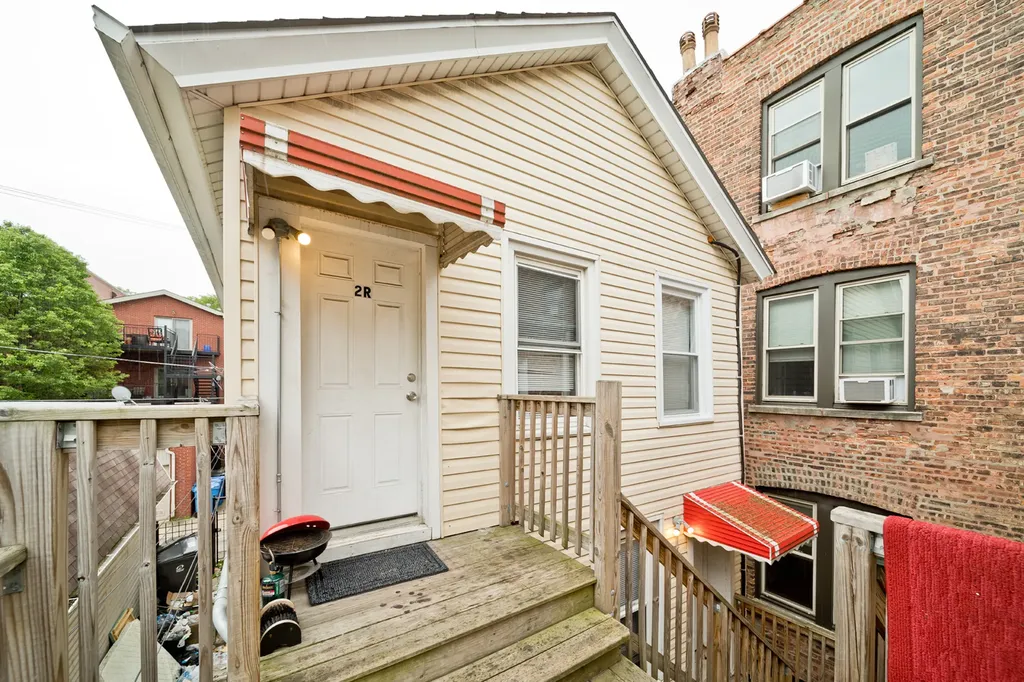 1431 West Flournoy Street Chicago IL 60607