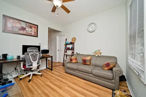 1431 West Flournoy Street Chicago IL 60607