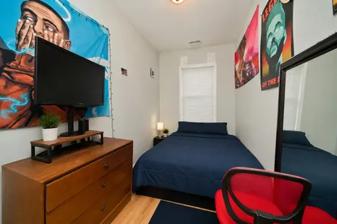 1431 West Flournoy Street Chicago IL 60607